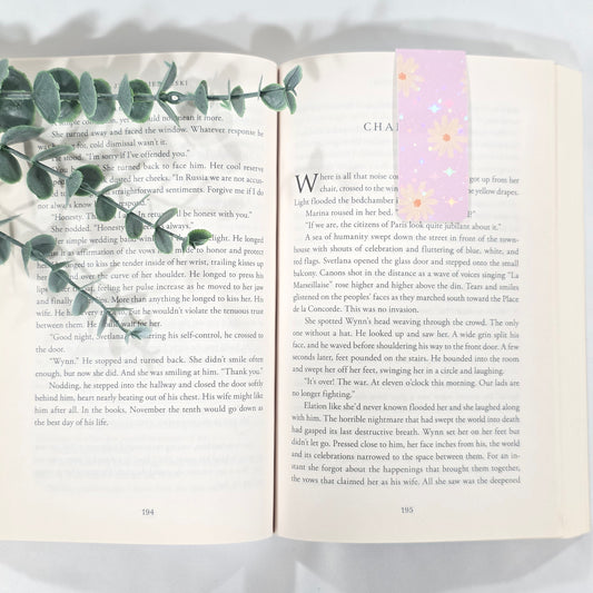 Daisy Flowers | Sparkle Holographic Magnetic Bookmark